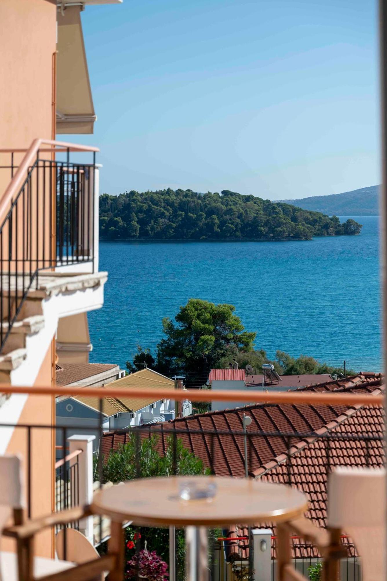 Aparthotel San Lazzaro Nydri  Exterior foto